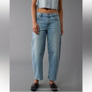 AE Stretch Barrel Jean - Light Wash